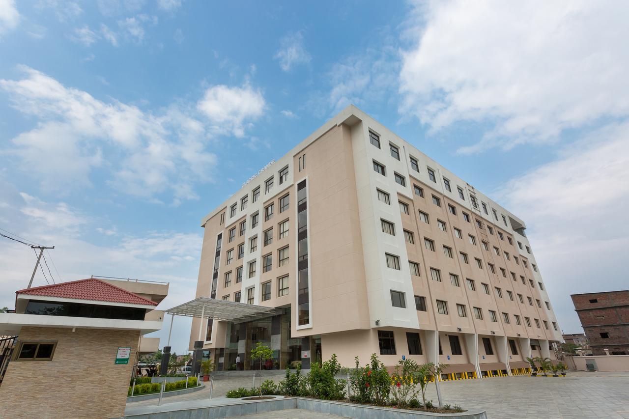 Hotel Classic Grande,A Member Of Radisson Imphal Zewnętrze zdjęcie